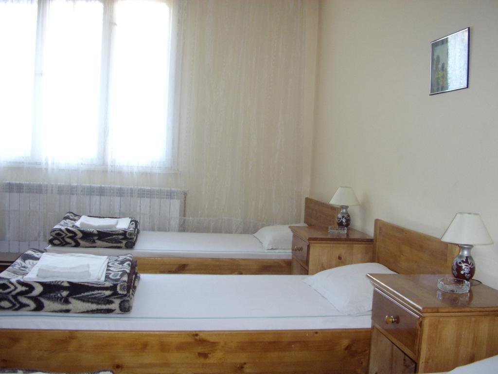 Family Hotel "May" Petrich  Habitación foto