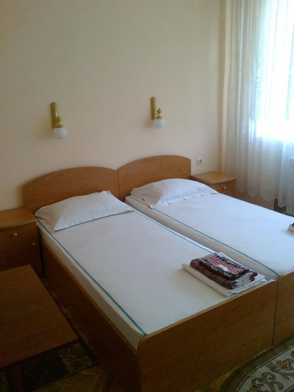 Family Hotel "May" Petrich  Habitación foto