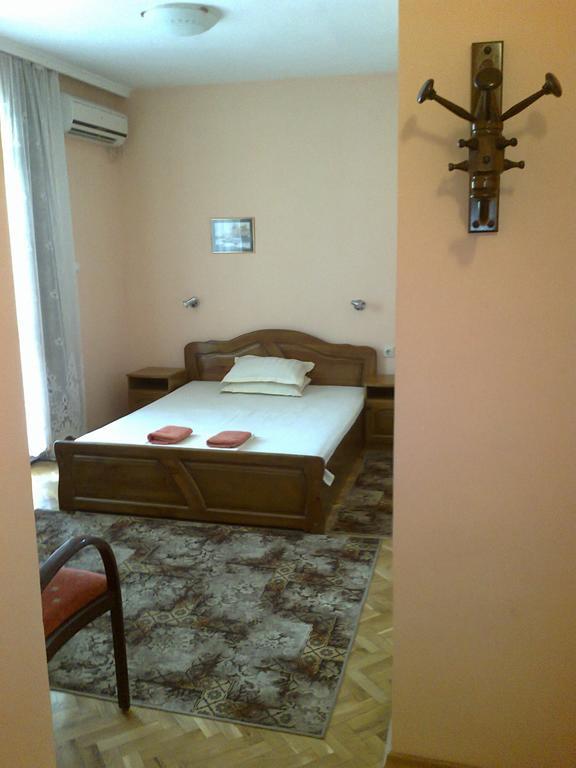 Family Hotel "May" Petrich  Habitación foto